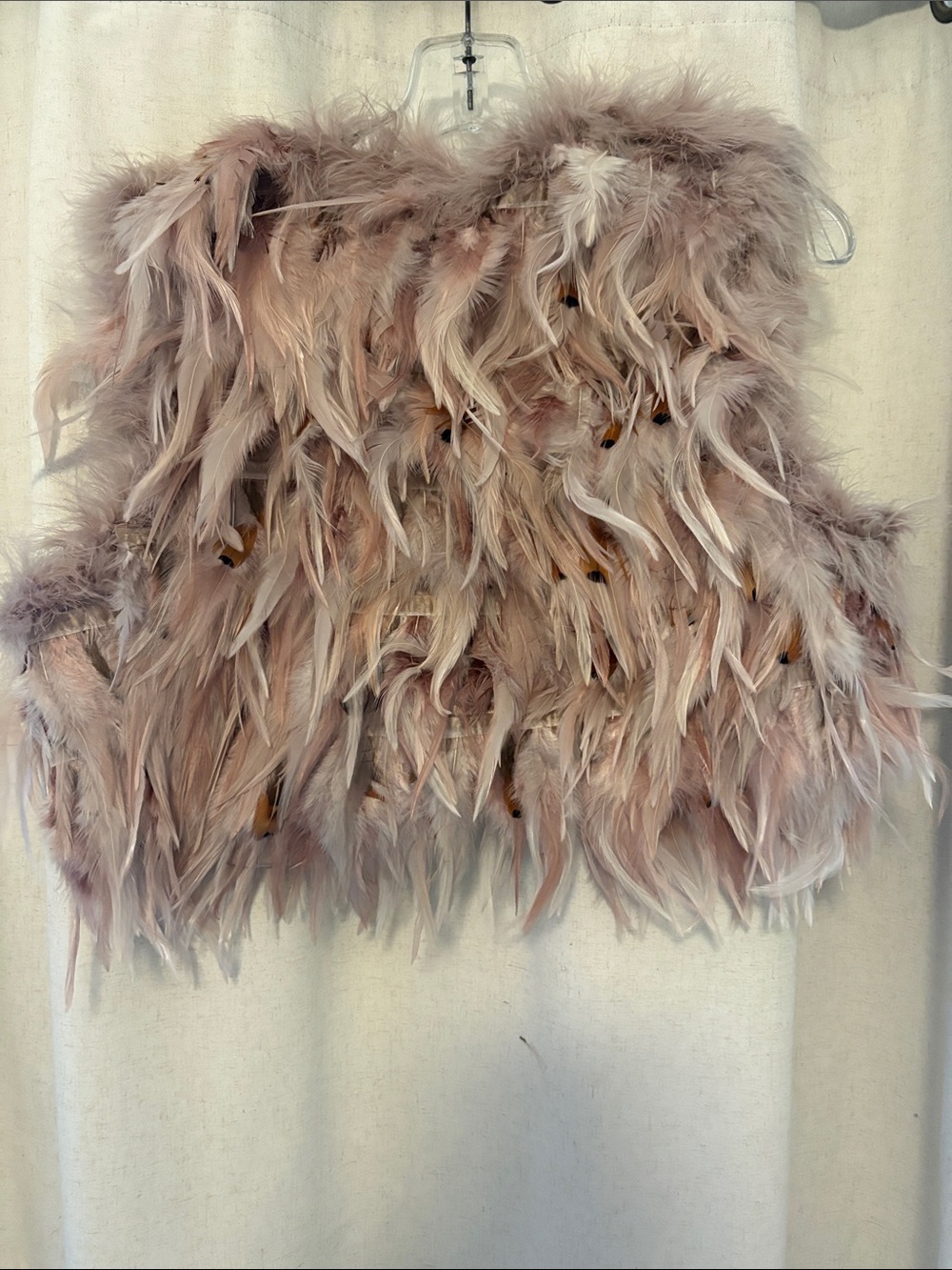 Feathered chicken Fur Vest in Dusty Pink - Picture 2 of 4
